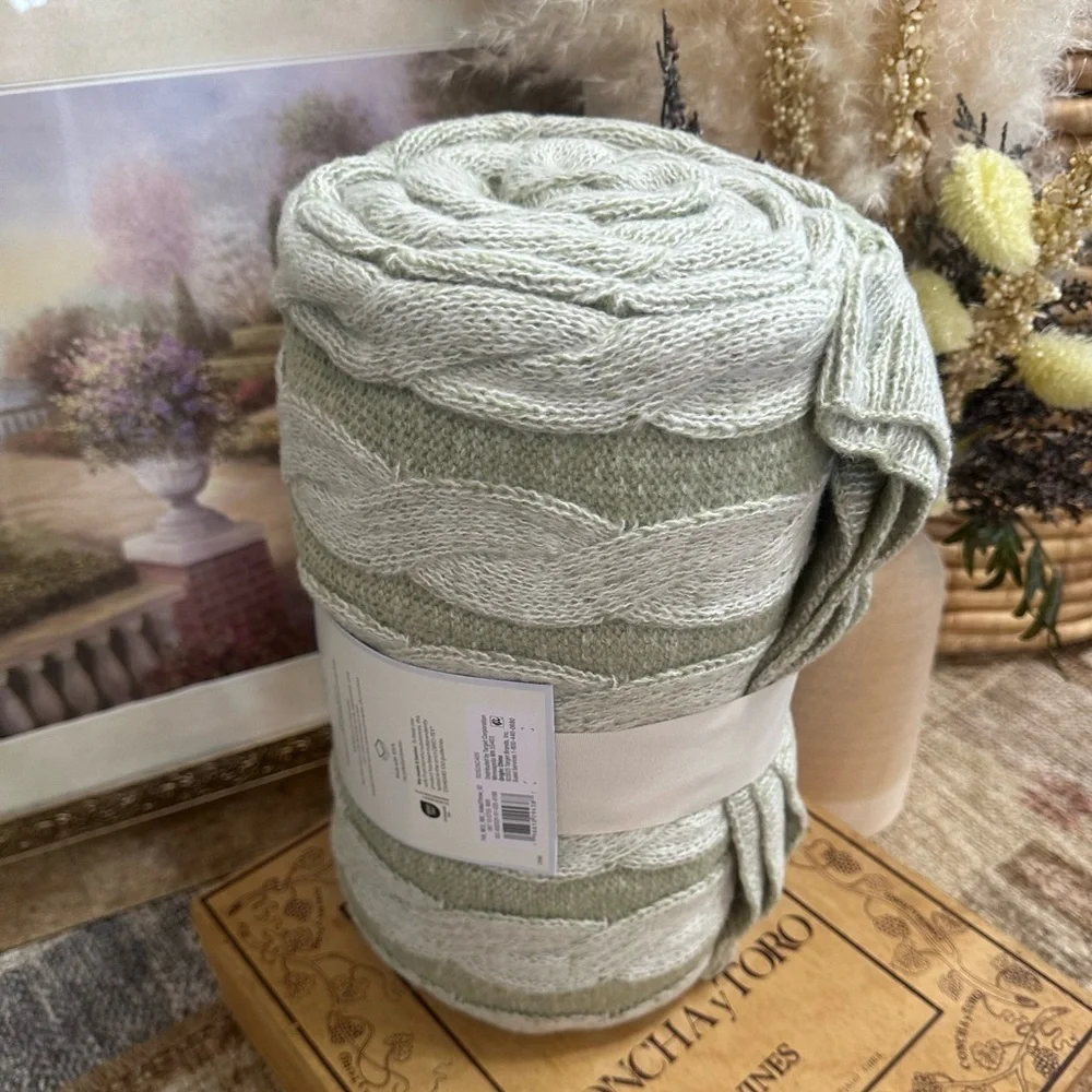 New Threshold Twisted Cable Knit Throw Blanket Green Cream Studio McGee 50x60”